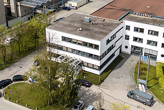 Luftaufnahme vom INVENOX Gebäude in Garching bei München.